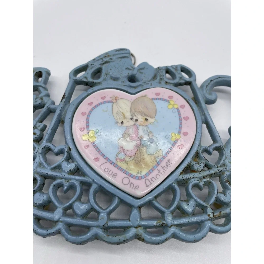 Vtg Precious Moments Trivet Love One Another-‎ 1996 Blue Iron Teapot